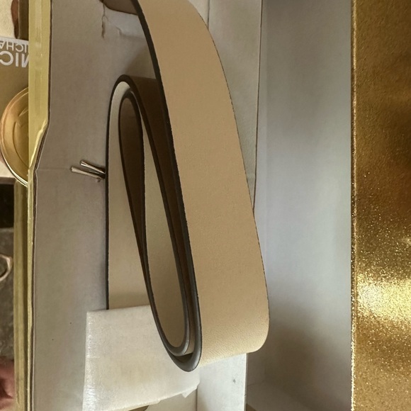 Michael Kors Gold and Cream Logo Belt - Picture 3 of 4